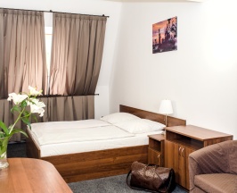 Стандарт 2-х местный с одной двуспальной кроватью в Ипкв