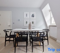 Коттедж в 7VH Virginia House, 31 Bloomsbury Way by City Living London