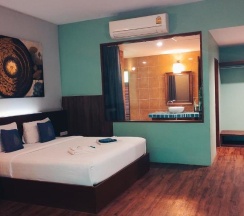 Двухместный номер Standard с видом на бассейн двуспальная кровать в Foresto Sukhothai Guesthome