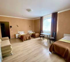 КЛАССИЧЕСКИЙ ТРЕХМЕСТНЫЙ НОМЕР в Волна