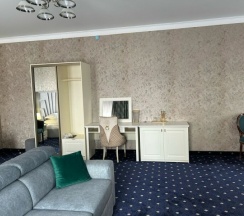 Студия с кухней в Хан