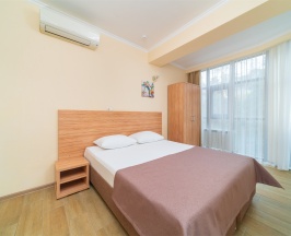 4х местный 2х комнатный номер в Room hotel