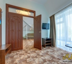 2-х комнатный в коттедже в Ява