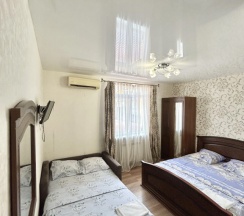 Двухместный номер Economy (общая ванная комната) (двуспальная кровать) в Summer House