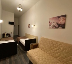 Семейный номер с видом на Невский проспект №6 в Boho Nevsky 132 Hotel