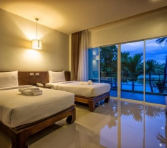 Двухместный номер Deluxe с балконом двуспальная кровать в Tamali Hotel