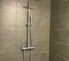 Кемпинг 6 в Вишня