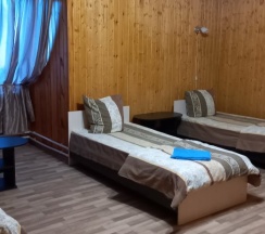 Коттедж в Дом у дороги