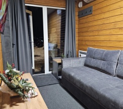 Люкс с 2 комнатами с балконом в Sherwood Arkhyz chalet