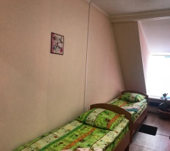 Кровать в общем номере в Магистраль