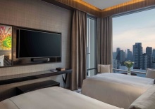 Люкс Rattanakosin с балконом в 137 Pillars Suites & Residence Bangkok