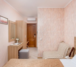 Двухместный номер Standard с балконом двуспальная кровать в Бэлль