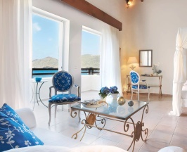 Бунгало семейное Marin Bay с частичным видом на море в Grecotel Marine Palace & Aqua Park