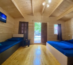 Коттедж с красивым видом из окна в Александрия