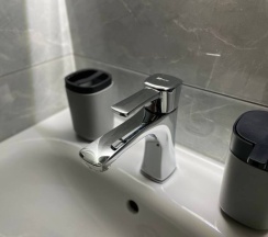 Двухместный полулюкс с балконом и с видом на город двуспальная кровать в Maximus