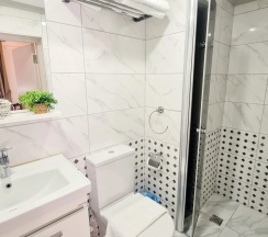 Номер Standard c 1 комнатой с балконом и с видом на город в Отел  Sofia Boutique