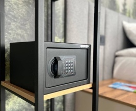 Двухместный номер Comfort с видом на горы двуспальная кровать в Аура