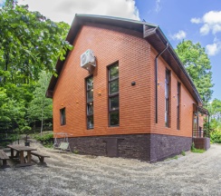 Коттедж «Loft House» в Дом в лесу