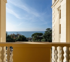 Номер Duplex двухуровневый, вид на море - с двуспальной кроватью и диваном в Swissotel Resort Сочи Камелия