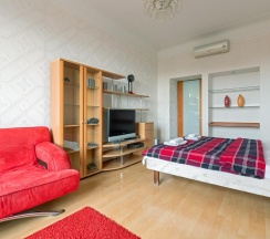 2-комнатные апартаменты улучшенные в Sutki Rent (Сутки Рент) с видом на Петропавловку