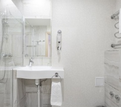 Джуниор Сюит в Harbor Club Hotel