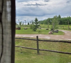 Шестиместный дом Русский в Глэмпинг на озере Сиг