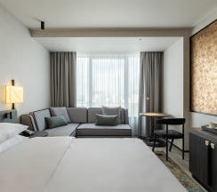 Номер стандарт с 1 двуспальной кроватью и диваном в Hyatt Place Ekaterinburg