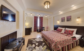 Двухместный люкс Сакура двуспальная кровать в Айвенго