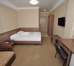 Трёхместный номер Deluxe в Лазурный бриз
