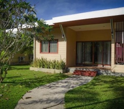 Семейный номер Standard с балконом в Maikhao Home Garden Bungalow