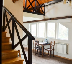 Двухуровневый люкс в Альпийский двор