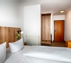 Двухместный семейный номер Business двуспальная кровать в ACHAT Hotel Dresden Altstadt