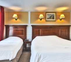 Трёхместный номер Standard в Hotel Touring