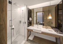 Трёхместный семейный номер Standard в HOMM Sukhumvit34 Bangkok by Banyan Tree Group