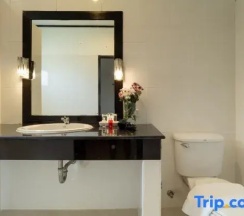 Двухместное бунгало Standard c 1 комнатой двуспальная кровать в Isara Nai Yang Resort