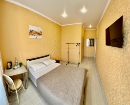 Номер стандарт улучшенный с 1 двуспальной кроватью в Eva Guest House