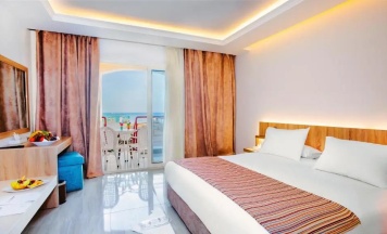 Четырёхместный номер семейный в Titanic Beach - Families and Couples only