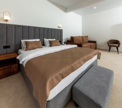 Двухкомнатный Сюит на 1 этаже с террасой Дом №5 в Лесная заимка