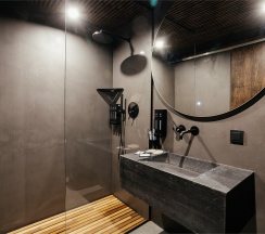 Двухуровневый люкс (вид во двор) в Moon2