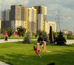 Апартаменты с балконом и с красивым видом из окна в Квартира Svoy Lux