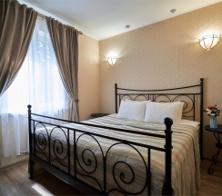 Коттедж с одной спальней в Салют