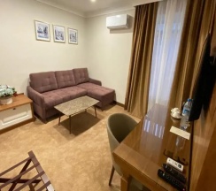 Двухместный люкс (двуспальная кровать) в Kaspi boutique hotel
