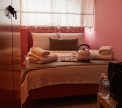 Двухместный номер Standard с частичным видом на море двуспальная кровать в Ночлег и завтрак (B&B) Tarihi Rum Konağı Antikhan