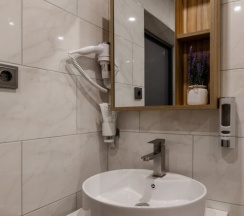 Апартаменты в Папа и море