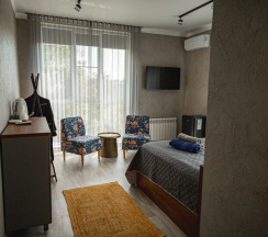 Люкс Comfort с видом на город в Лофт Оазис