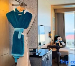 Двухместный семейный номер Standard (двуспальная кровать) в voco Sanya Dadonghai By IHG