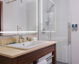 Супериор с двумя односпальными кроватями с видом на реку в Radisson и Конгресс-центр Саранск