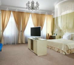 LUXURY в Империал