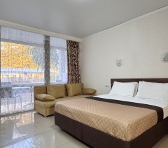 А/Четырёхместный Комфорт с зоной отдыха в Уральские самоцветы