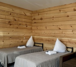 Четырехместный домик в Шум ручья